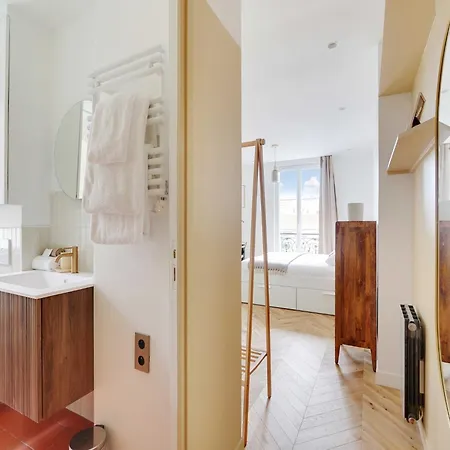 Charming - 2p - Canal Saint-martin